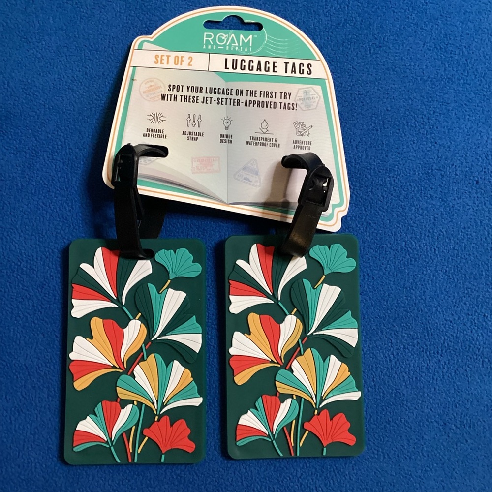 Roam and Repeat Luggage Tags, Gingko Flowers Set of 2 NWT